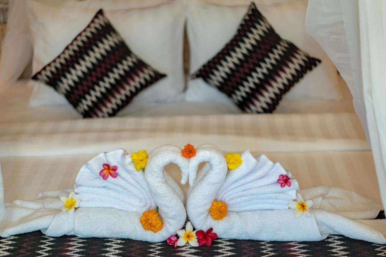Helly'S Secret Garden Cottage Lembongan Exterior photo